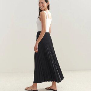 LUMINA Pleated Black Skirt size M